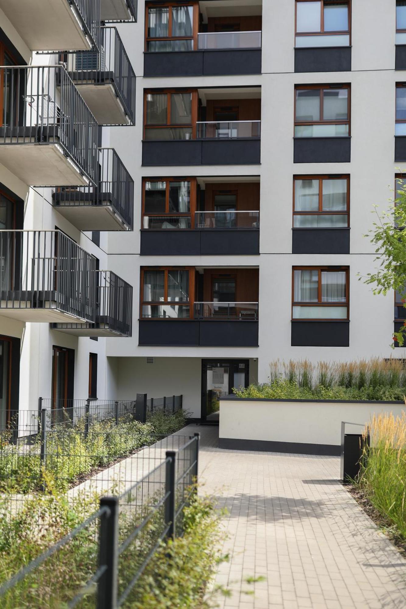 Zdziechowskiego With Parking And Ac, Mokotow * Warschau